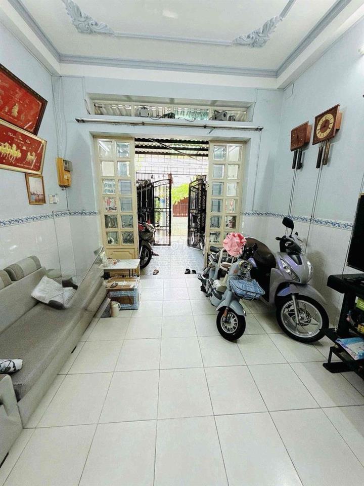 Nhà Lầu 4 Tầng Hẻm 4m Nhà Nở Hậu Hoàn Công Đủ P2 Q8