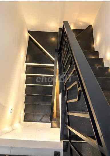Nhà Lầu 4 Tầng 5P Ngủ Siêu Phẩm Full Nội Thất P4 Q8