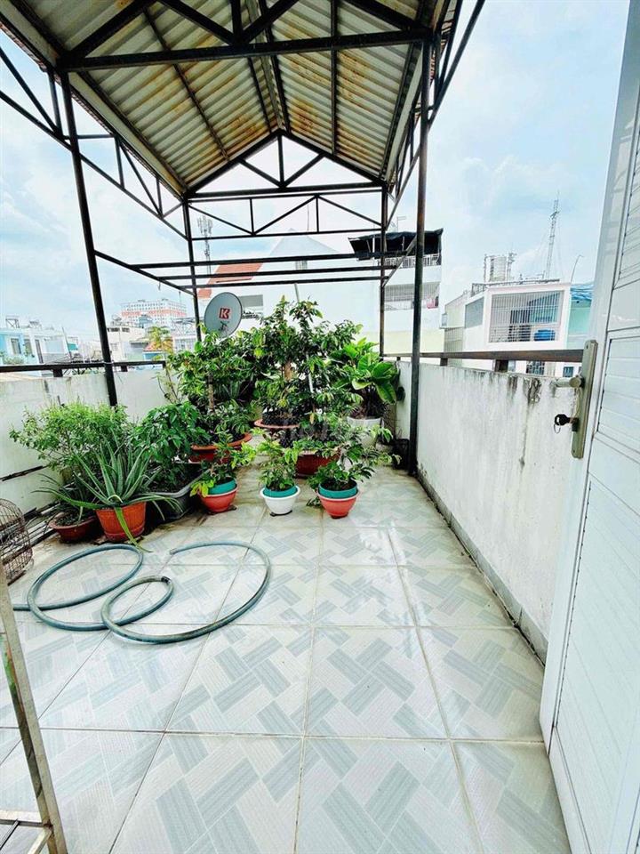 Nhà Lầu 4 Tầng Sát Mặt Tiền Bùi Minh Trực P5 Q8