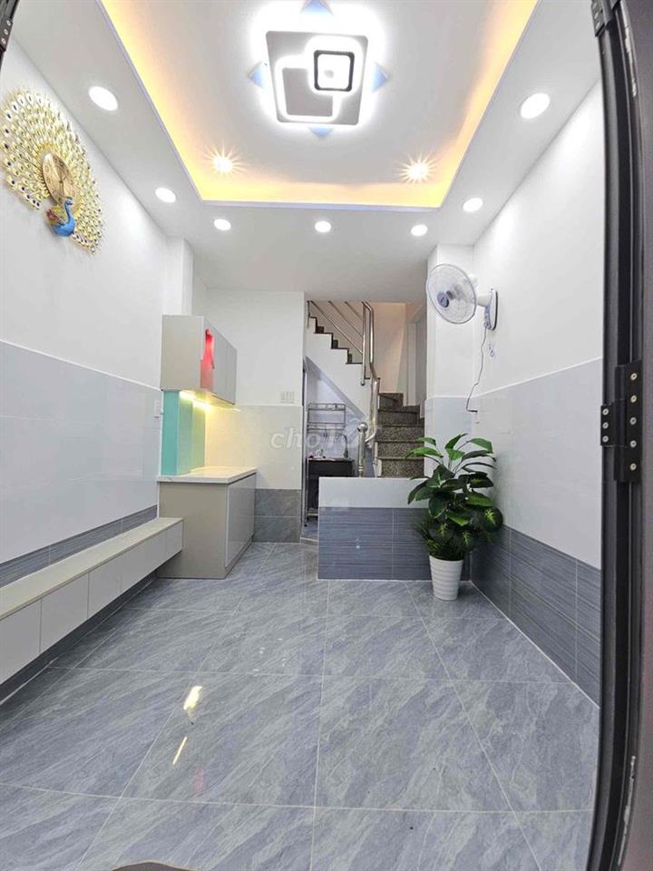 Nhà Lầu 3 Tầng Hẻm 3m5 5 Căn Ra Mặt Tiền Nguyễn Duy