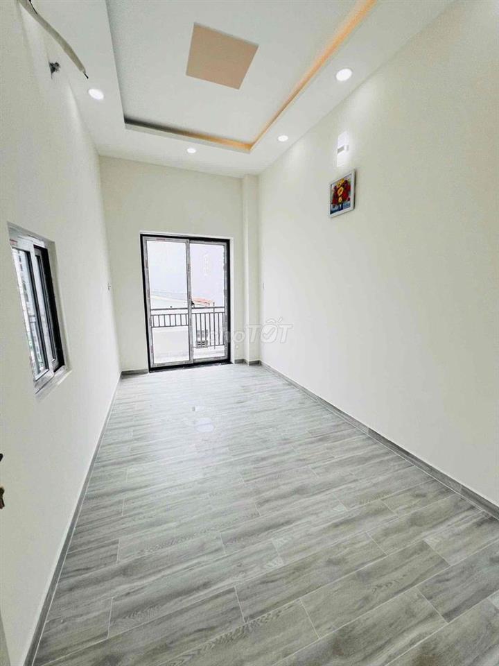 Nhà Lầu 3 Tầng 5P Ngủ Full Nội Thất Cầu Số 2 P15 Q8