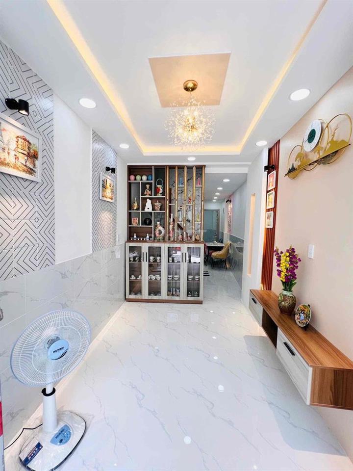 Nhà Lầu 3 Tầng 5P Ngủ Full Nội Thất Cầu Số 2 P15 Q8