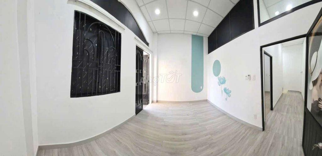 Bán Nhà Đẹp 1 trệt 1 lửng 1 lầu Đường Lương Văn Can P15 Q8