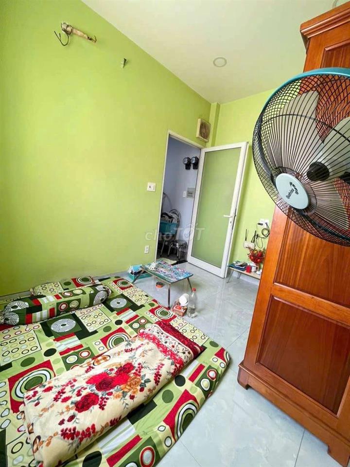 Bán Nhà 4 Tâng Âu Dương Lân P3 Q8