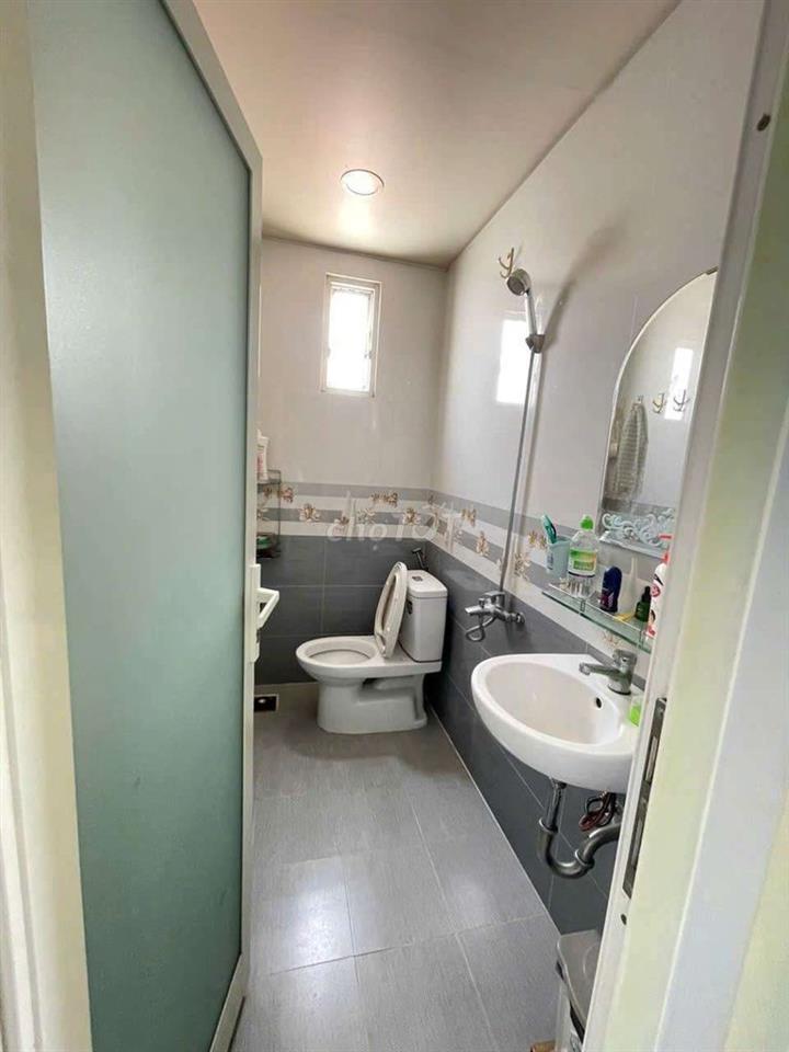 Bán Nhà 4 Tâng Âu Dương Lân P3 Q8