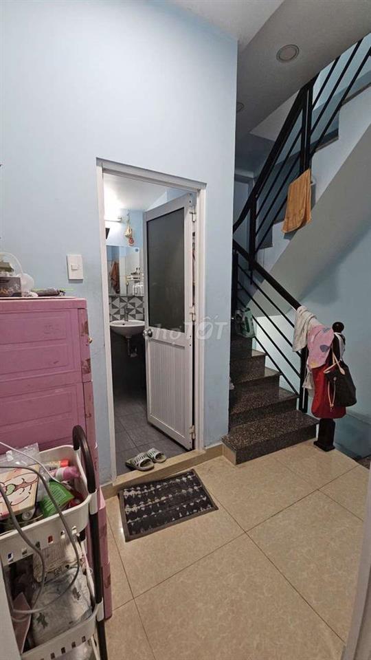 Bán nhà 3 Tầng Tạ Quang Bửu P2 Q8