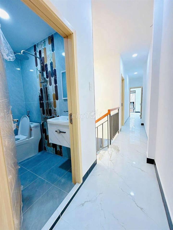 Nhà Đẹp có sân vườn diện tích khủng Nguyễn Duy P14 Q8