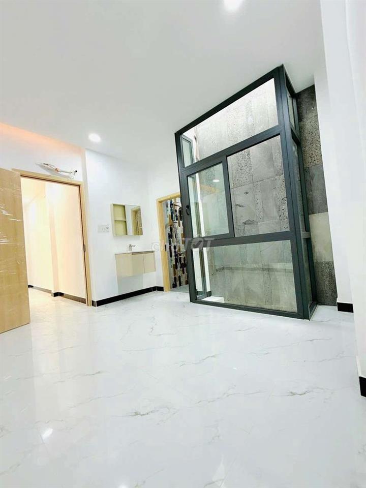 Nhà Đẹp có sân vườn diện tích khủng Nguyễn Duy P14 Q8