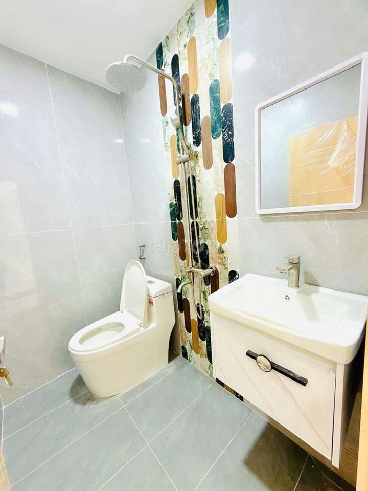 Nhà Đẹp có sân vườn diện tích khủng Nguyễn Duy P14 Q8