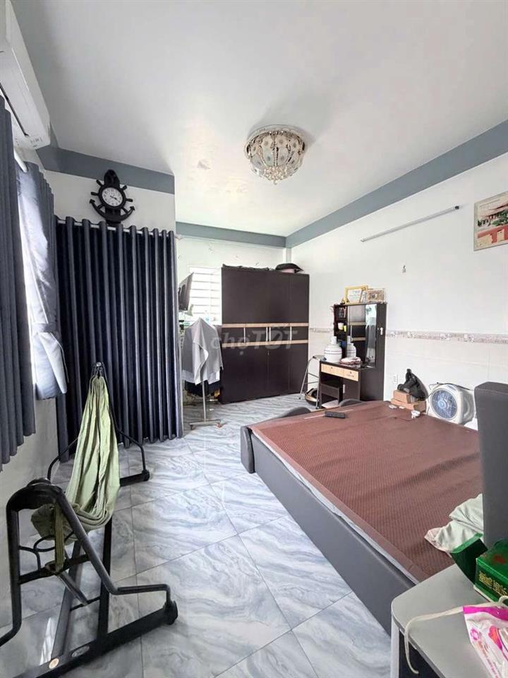 Nhà 4 tầng sau căn Mặt Tiền Bùi Minh Trực P6-Q8