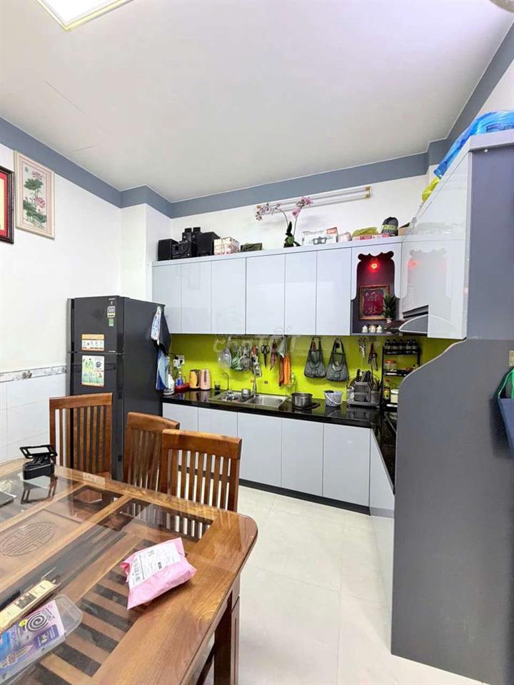 Nhà 4 tầng sau căn Mặt Tiền Bùi Minh Trực P6-Q8