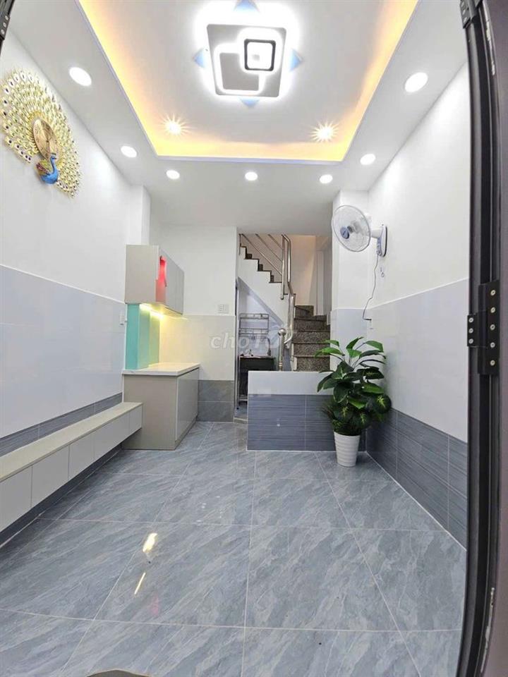 Nhà 3 Tầng mới ở liền Nguyễn Duy P12 Q8