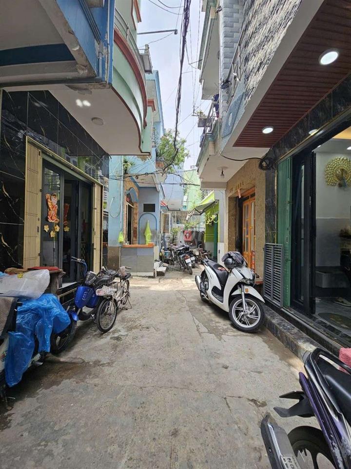 Nhà 3 Tầng mới ở liền Nguyễn Duy P12 Q8
