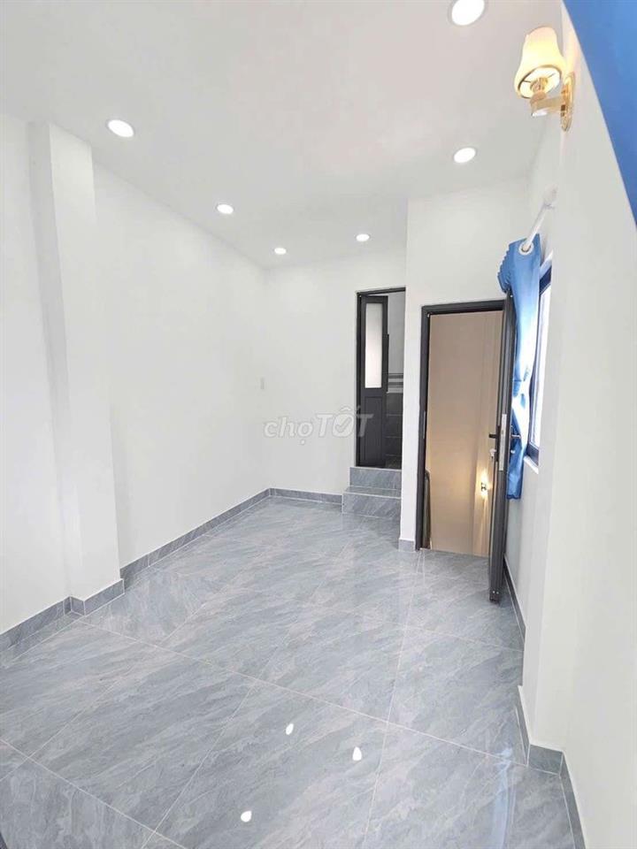 Nhà 3 Tầng mới ở liền Nguyễn Duy P12 Q8