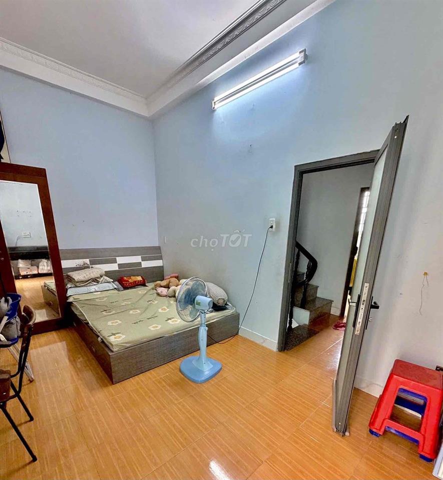 Chính Chủ bán Nhà Hẻm 4,5m thông thoáng - số 5/Mễ Cốc Q8 - DT 5x12m -
