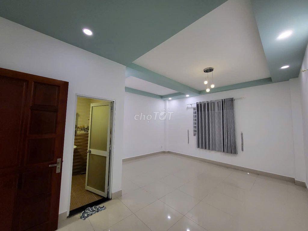 Nhà đẹp View kênh thoáng mát đường lớn 20m , KDC Phú Lợi P7 Q8