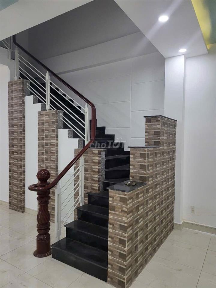 Nhà đẹp View kênh thoáng mát đường lớn 20m , KDC Phú Lợi P7 Q8