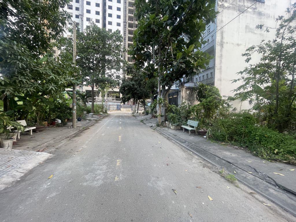  4 tỷ 8 / 120m2 (5x24m) - ngay CC Dream Home, không cốt, cột, ngã ba.