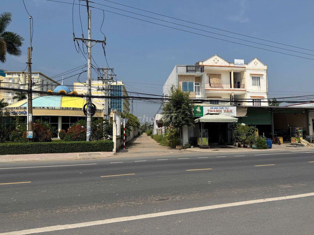 Bán lô đất Ô4 Khu A Thị Trấn Hậu Nghĩa, Đức Hoà, Long An. 9x30m