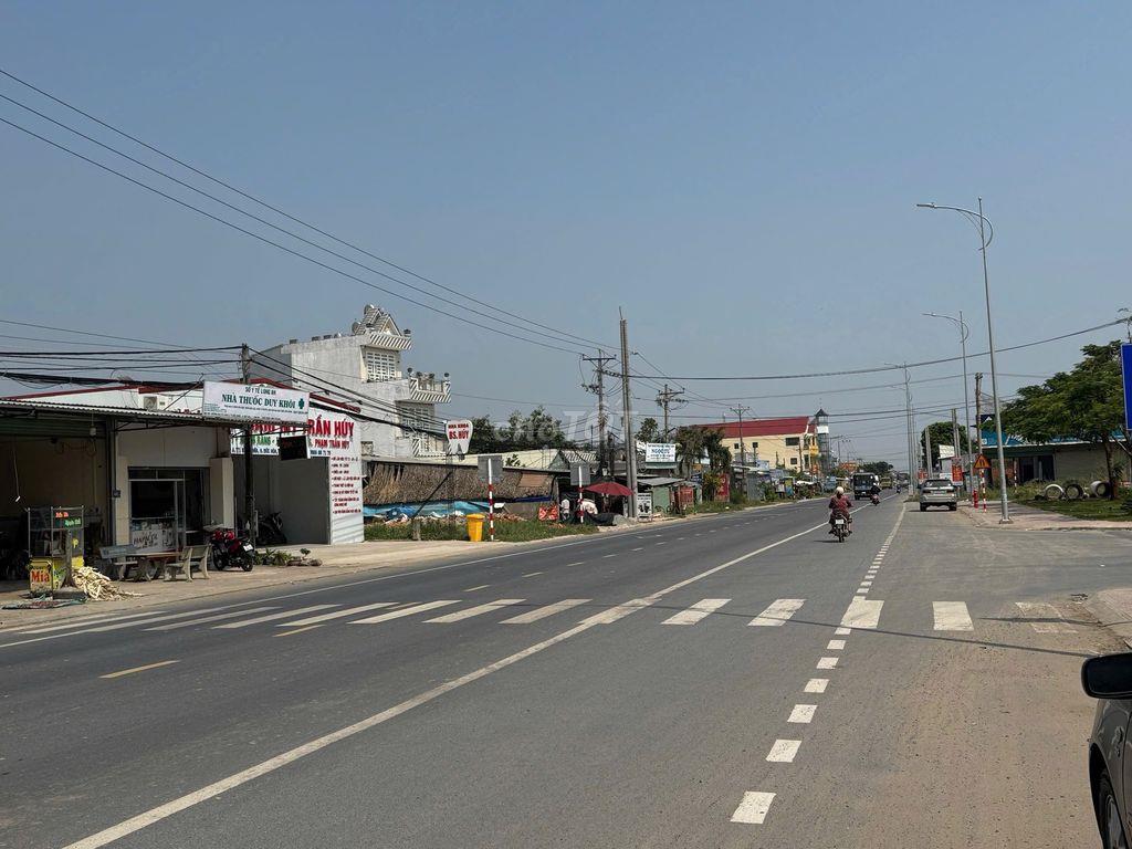 Bán lô đất Ô4 Khu A Thị Trấn Hậu Nghĩa, Đức Hoà, Long An. 9x30m