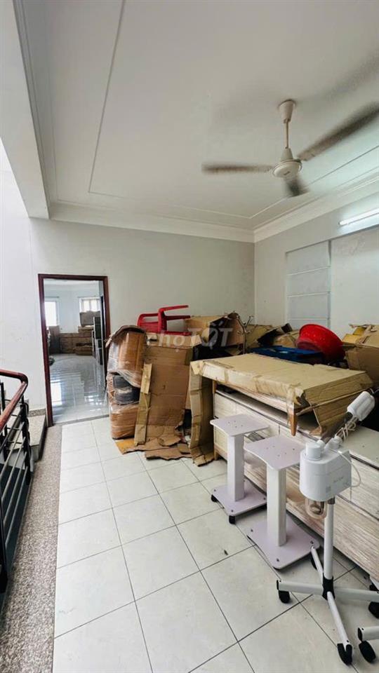 Nhà kiên cố hoàn công đầy đủ, nay cần vốn nhương cho khách thiện chí