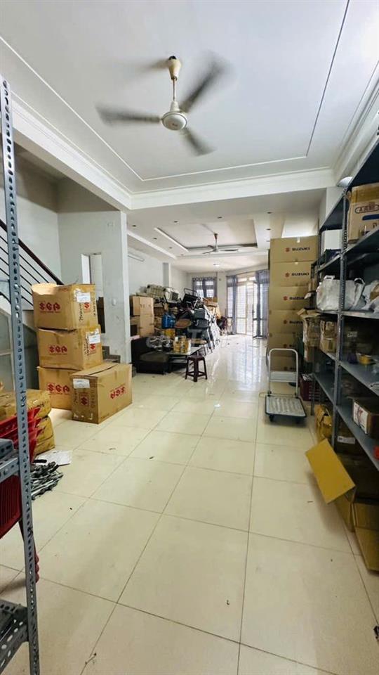 Nhà kiên cố hoàn công đầy đủ, nay cần vốn nhương cho khách thiện chí