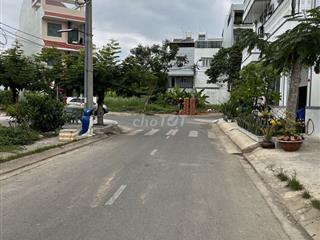 Chỉ 38tr/m2 còn thương lương | nền 2MT view công viên tai KDC Phú lợi