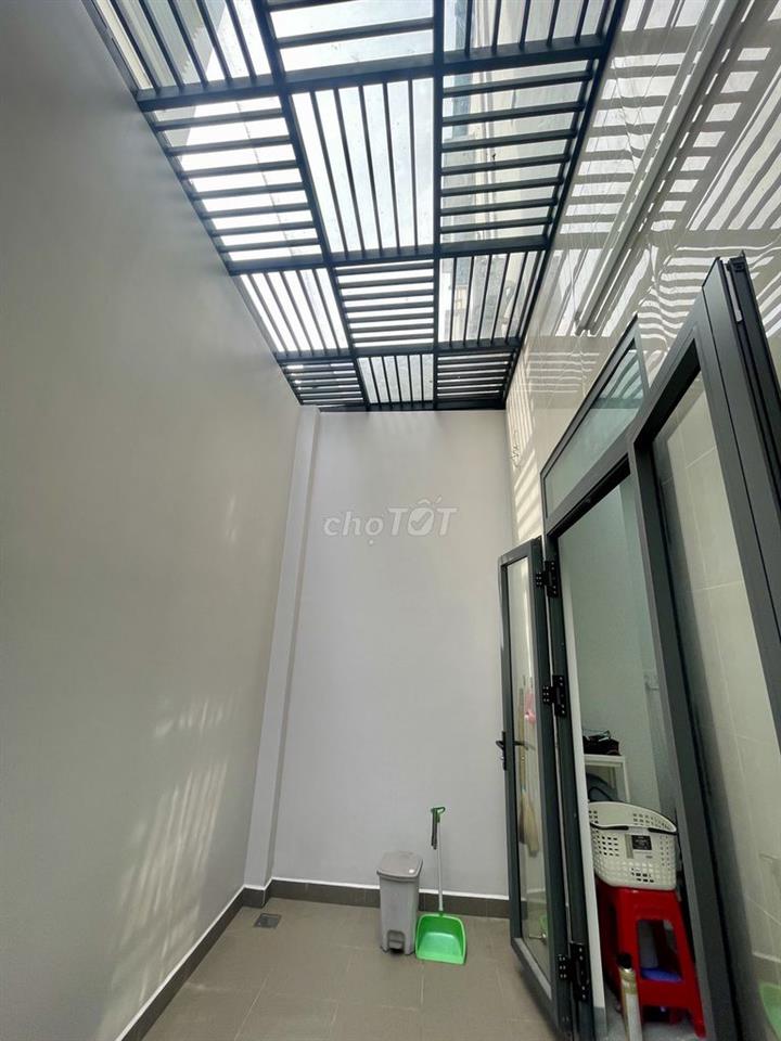 Nhà mới xây 5x24 kiên cố hoàn công đầy đủ, vô ở ngay không cần sửa