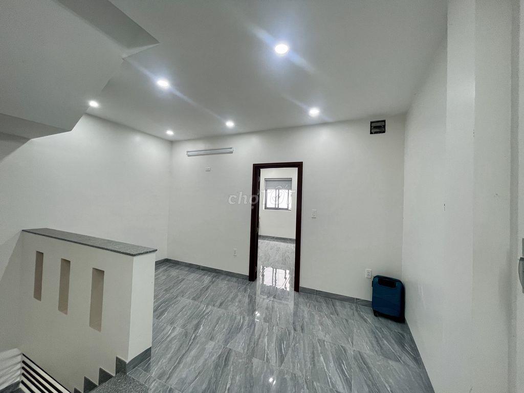 Nhà mới xây 5x24 kiên cố hoàn công đầy đủ, vô ở ngay không cần sửa