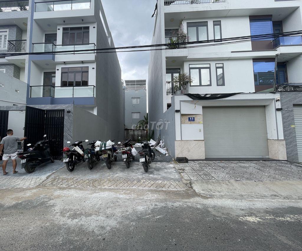 Cần vốn bán nhanh nền 110 m2/ 4,3 tỷ tại KDC Phú Lợi