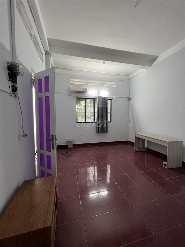 Nhà mặt tiền 194 Âu Dương Lân, giá tốt, tiện kinh doanh và cho thuê MB