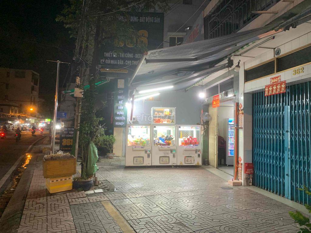 Nhà Mặt Tiền ngang siêu hiếm ,sân rộng 7m  khu vực đẹp nhất Q8