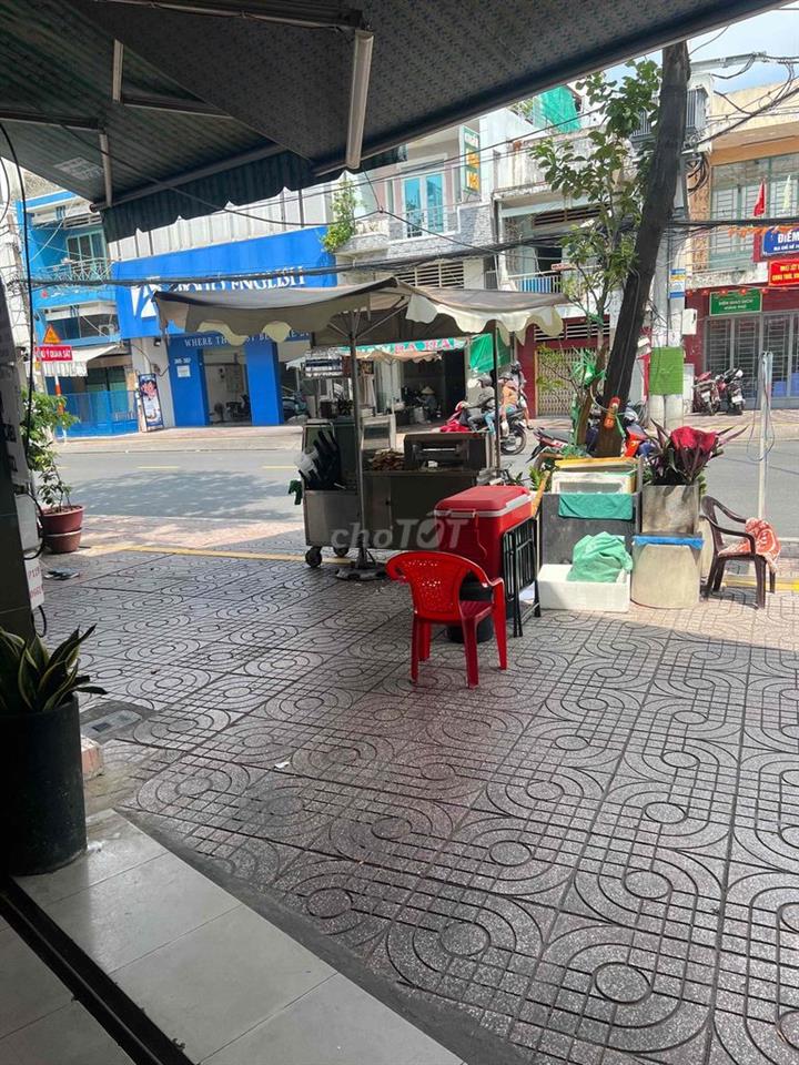 Cho thuê mặt bằng ,nhà góc ,có bồn rửa ,wc,lối đi riêng