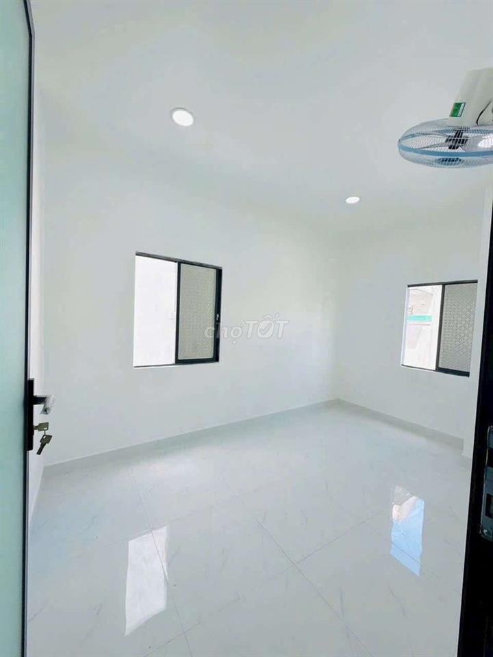 Bán nhà đường Ba Đình P8.Q8 DT.3m5×6m } 2 Lầu 2 Phòng 2 toilet hẽm 3m5