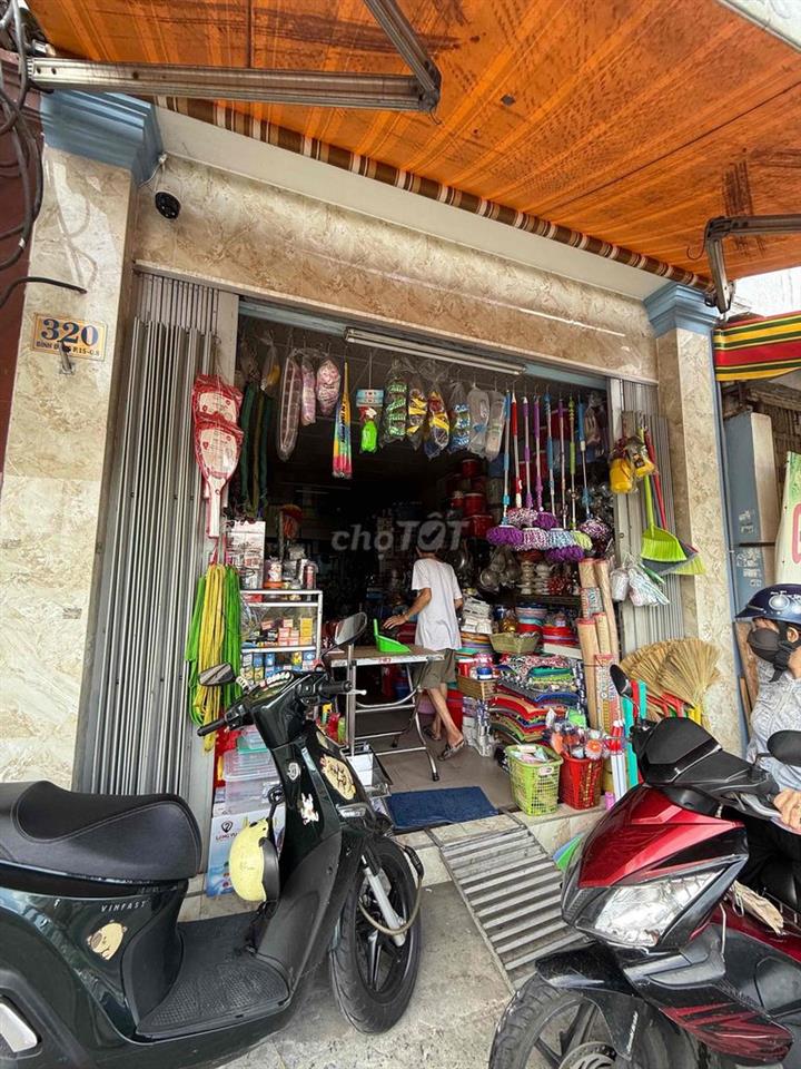 vừa ở vừa kinh doanh
