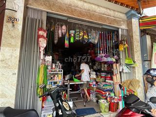 vừa ở vừa kinh doanh
