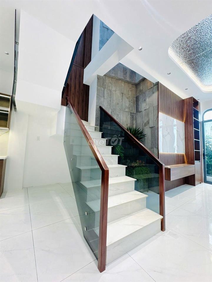 Nở Hậu 6m5 , 63m2 Đường Phạm Văn Chí , Phường Bình Tiên