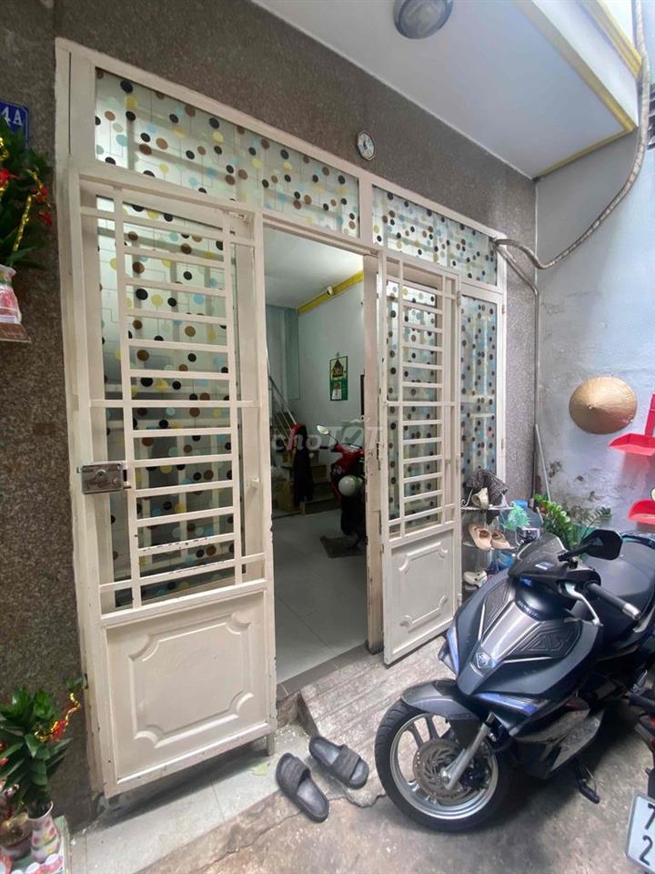 9 chủ - Nhà 1 trệt, 1 lầu - Nhà hẻm yên tỉnh, ngay chợ vạn nguyên