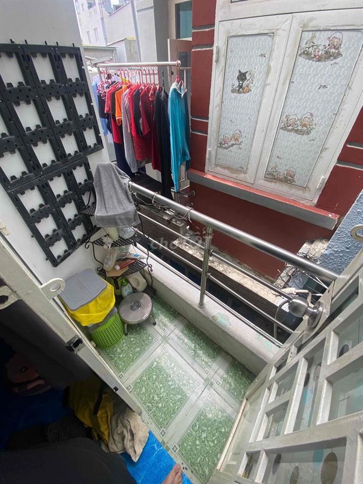 9 chủ - Nhà 1 trệt, 1 lầu - Nhà hẻm yên tỉnh, ngay chợ vạn nguyên