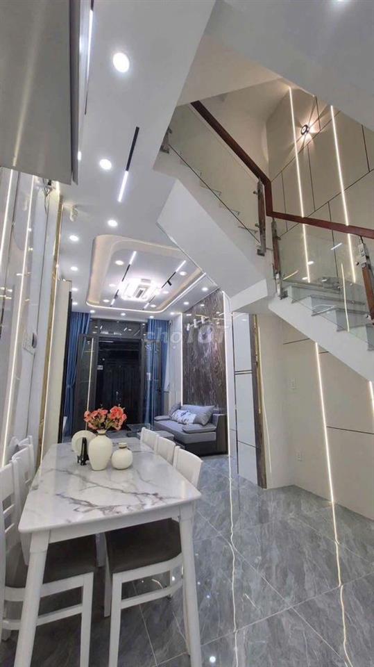Nhà mới 4 tầng Hưng Phú Q8 - 4PN SHR hoàn công hẻm 4m