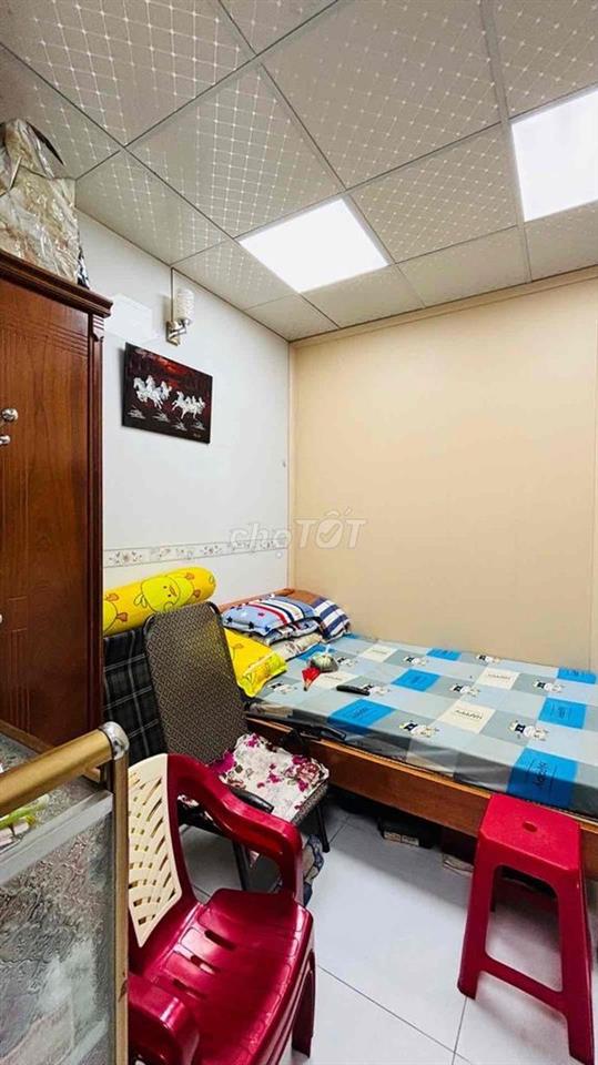 nhà cần bán gấp khu eon cao lỗ