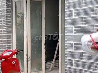 4mx8m 1lầu nhà đẹp 2683 phạm thế hiển p6q8 1ty250TL