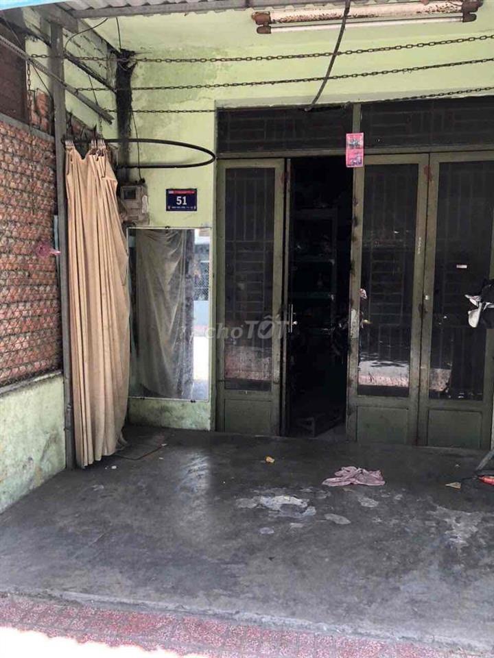Nhà mặt tiền góc q8
