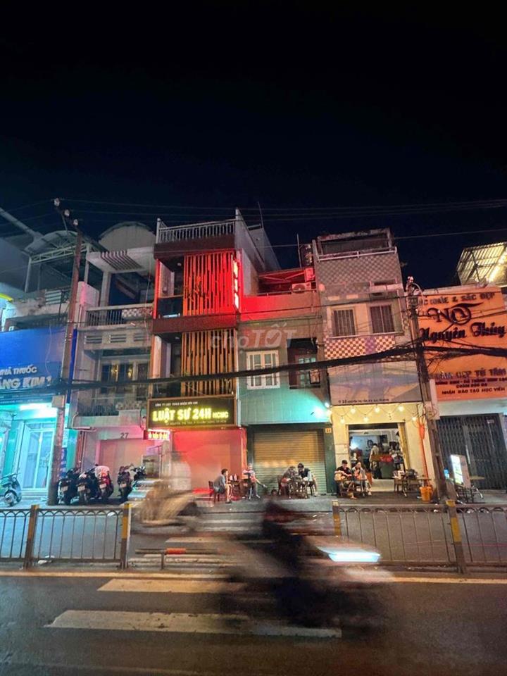 Bán nhà mặt Phố
