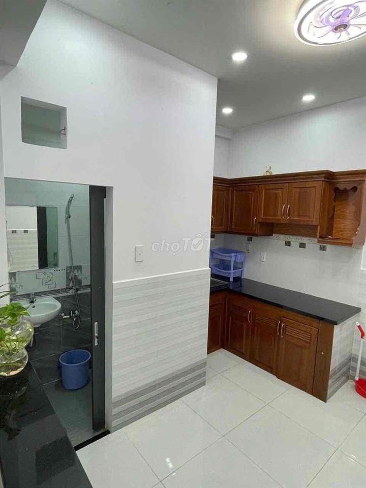- Nhà bán Dương Bá Trạc P2 Q8  - DT : 3,5m x 9,5m