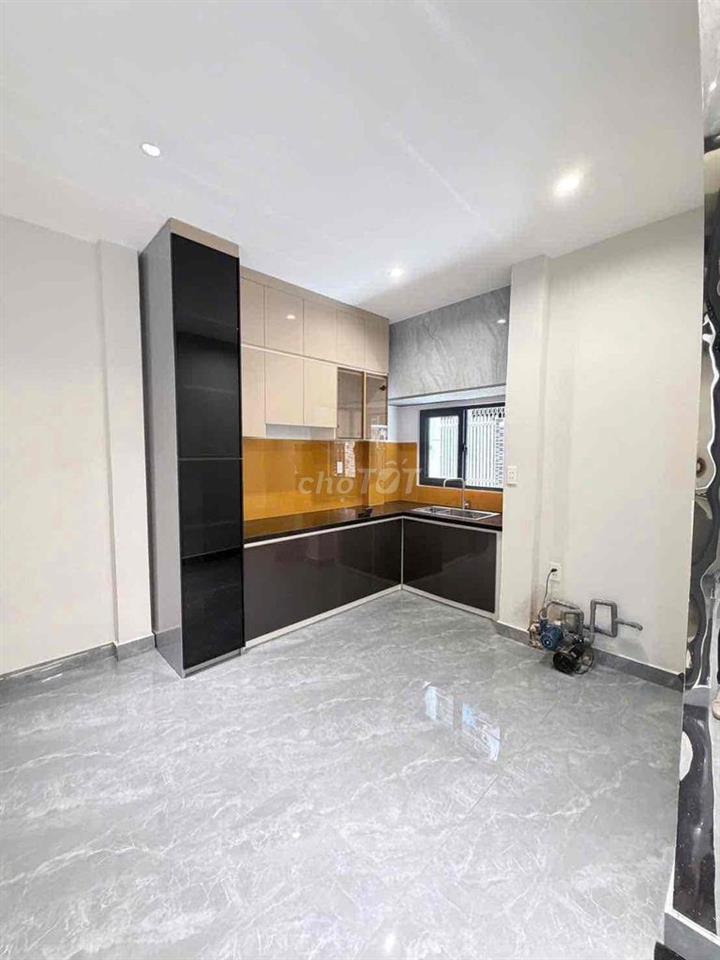Giảm sốc 300 triệu Nhà ngang 7m, cách 2 căn tới MT Hưng Phú P9-Q8 + Vị