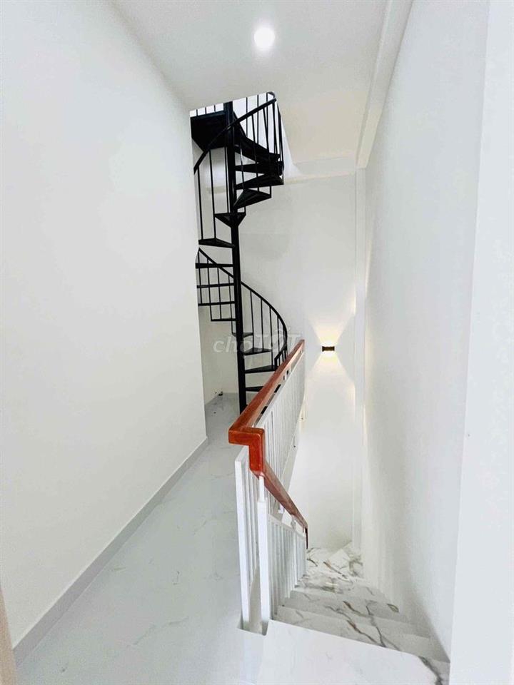 Nhà mới Lưu Hữu Phước P Phú Định Q8