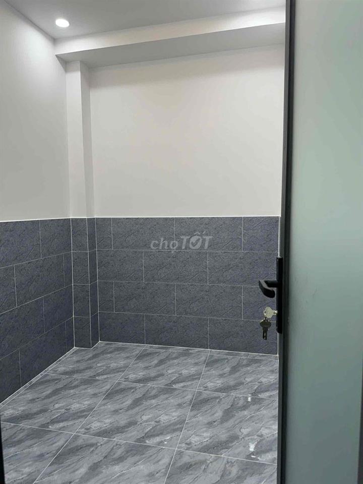 📍2Tỷ780 TL - Dương Bá Trạc P1 Q8   - Diện tích : 2.1x 8 m  - Kết cấu: