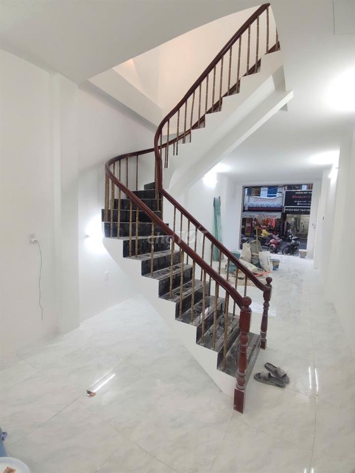 BÁN NHANH NHÀ MẶT TIỀN 107 ĐẶNG CHẤT