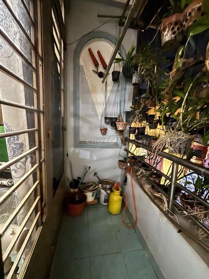NHÀ 3 TẦNG Q.8, 3PN, 3WC - 31,5m² (3,5×9m) - HẼM XE HƠI 3.5 - Giá 3,2T